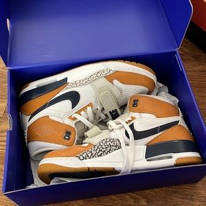 Air Jordan x Just Don Legacy 312 - Medicine Ball Sz 9